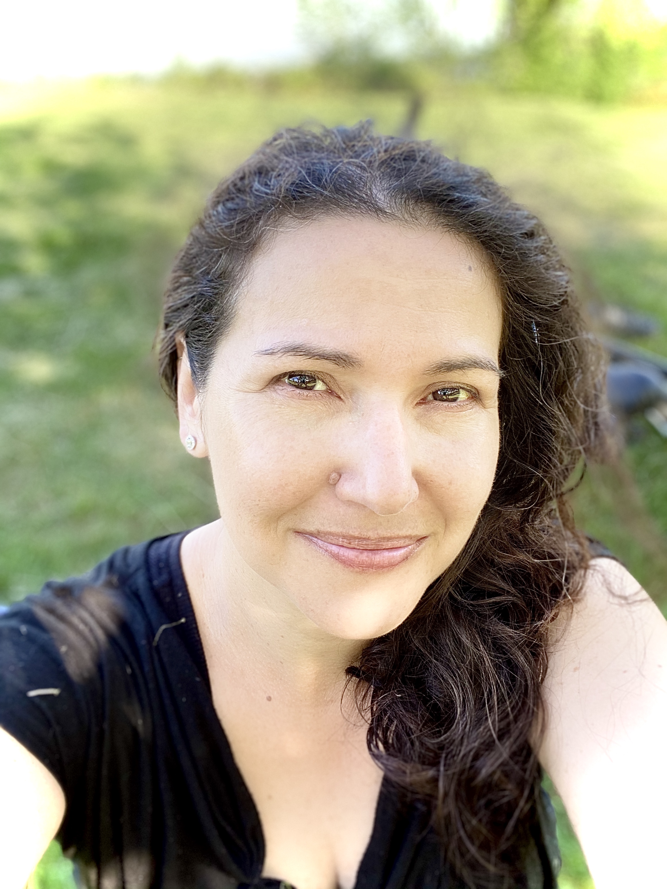 Bio Photo Angela Rebrec 2020